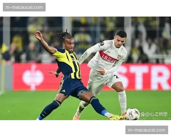 阿斯顿维拉三连败暴露体能瓶颈,欧联杯消耗影响联赛抢分节奏 阿斯顿维拉三连败暴露体能瓶颈,欧联杯消耗影响联赛抢分节奏